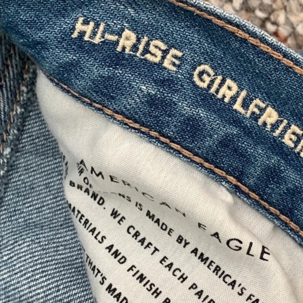 American Eagle  Hi-Rise Girlfriend Jeans - Picture 10 of 11